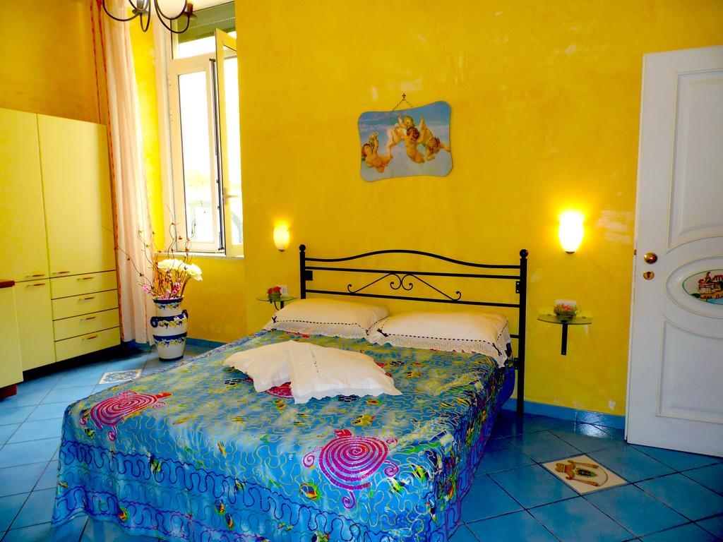 Dimora Carlo III Bed & Breakfast Vietri Rom bilde